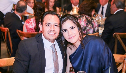 Oscar Álvarez y Nina Galarza.