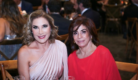  Susana Echeverría y Adriana Sánchez.