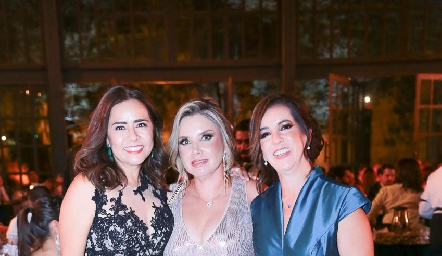  Laura Acosta, Karla Saucedo y Alejandra Ávila.