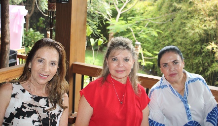  Gaby Mercado, Yolanda Sánchez y Julia Marin.