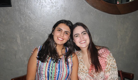   Belinda Sánchez y María José Flores.