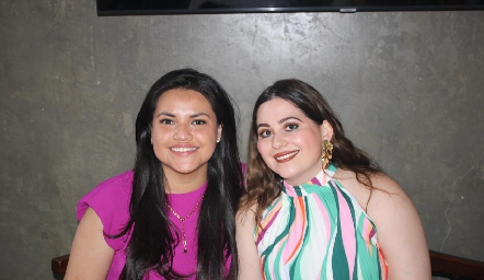  Laura García y Gaby Sumaya.