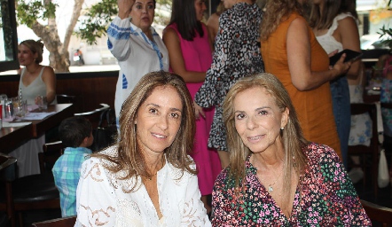  Mónica y Elena Gaviño.