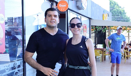  Adolfo Zepeda y Alejandra Alvarado.
