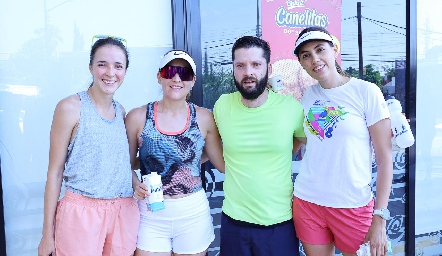  María Cueli, Jimena Fernández, Rodrigo Medina y Ana María.