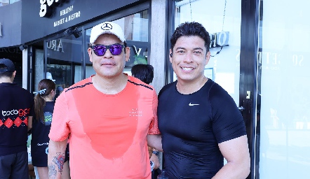  Javier de la Rosa y Luis Correa.