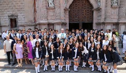  Confirmación de los alumnos del Andes International School.