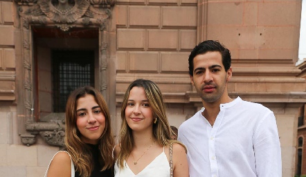  Constanza Castanedo, Katia González y Diego Gutiérrez.