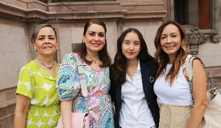  Ivonne, Arlette, Paulina y Gaby Ruiz.