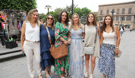 Marcela Guevara, Michelle Zarur, Marina Mendoza, Maru Muñiz, Maga Nieto y Lupita Mercado.