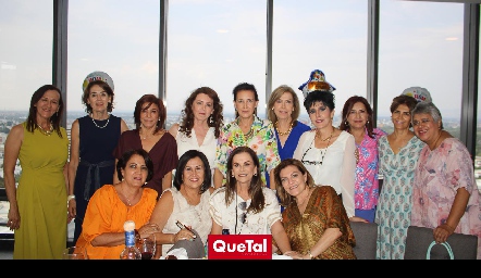  Isela Lozano, María Elena Torre, Adriana Sánchez, Lucy Guerra, Ampao Camacho, Gaby Nales, María Serrano, Lety Medrano, Tere González, Araceli Moreno, Sandra Gaviño, Clau Gómez, Raquel Eichelmann y Montse Lozano.
