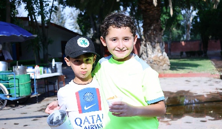  Leonardo Ponce y Daniel Gallegos.