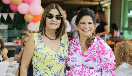  Isa Cabrera y María José Dibildox.