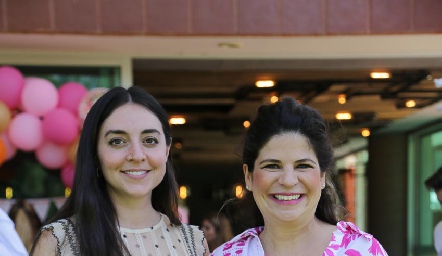  Andrea Vázquez y María José Díaz Dibildox.