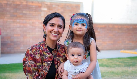  Sarah Robles, José María y Sarah.