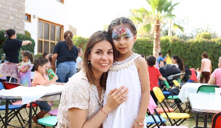  Montse Gallegos y María Garza.