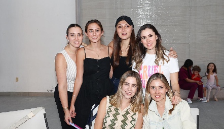  Fer y sus amigas.