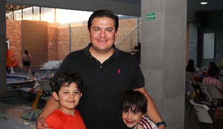  Alejandro Pérez Cerda y Alejandro Pérez Castillo.