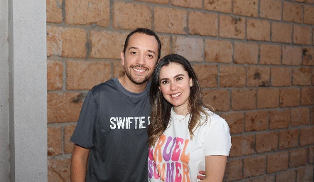  Mauro Rodríguez y Fernanda Pérez.