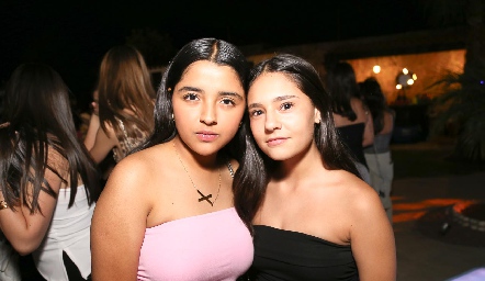  Jimena Manzo y Alexa Robles.