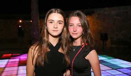  Lourdes Nieto y Ana Sofí Fernández.
