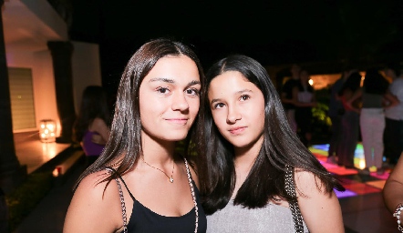  Ana Pau Ávalos y Rebeca Mireles.