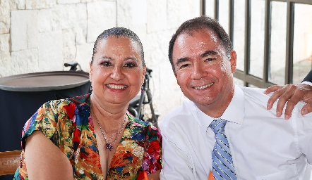  Martha Elena Balbontín y Jaime Ortiz.