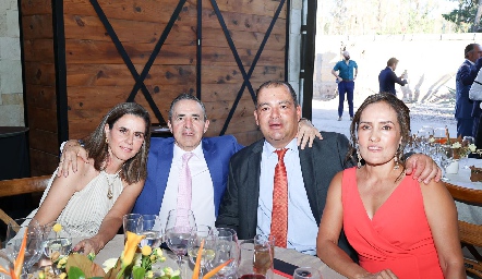  Rocío Gallegos, Gerardo Valle, Oscar González y Rocío.