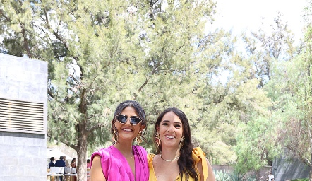  Ruth Martínez y Elizabeth González.