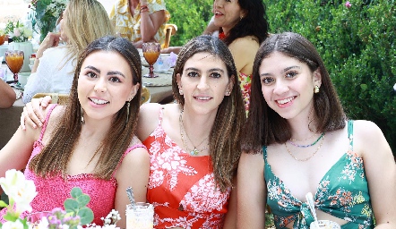  Alexa Cárdenas, Patricia Gómez y Arantza Gaviño.