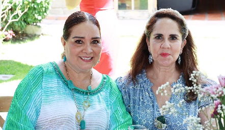  Pily Leos y Gabriela Payán.