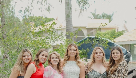  Isa Motilla, Ana Isabel Gómez, Anabel Gaviño, Ana Gaby Motilla, Gaby Lozano y María José Motilla.