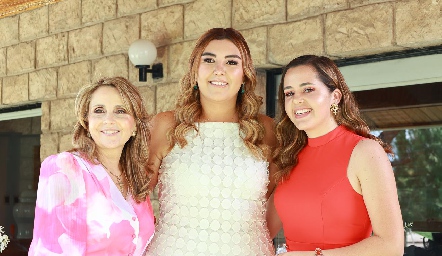  Anabel Gaviño, Ana Gaby Motilla y Ana Isabel Gómez.