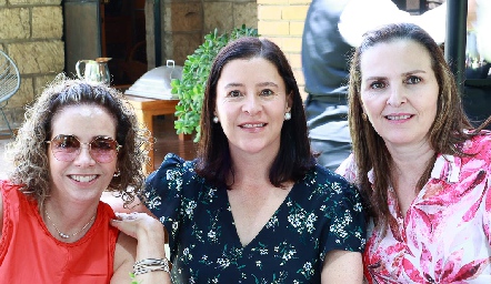  Gaby Cubillas, Ana Luisa Garza y Gabriela Gómez.