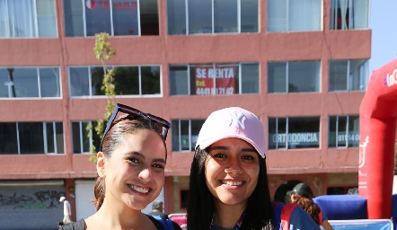  Lizet Mendoza y Andrea Silva.