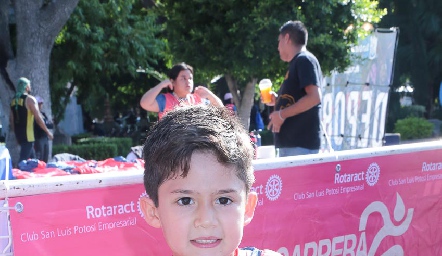  Santiago López.