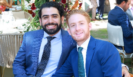  Alfredo y Juan Carlos.