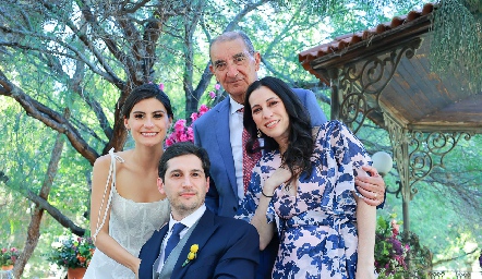  Tere Cadena, Samuel Scott, Tere Scott y Samuel Scott.