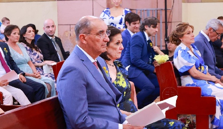  Samuel Scott y Tere Arzuaga de Scott, papás del novio.