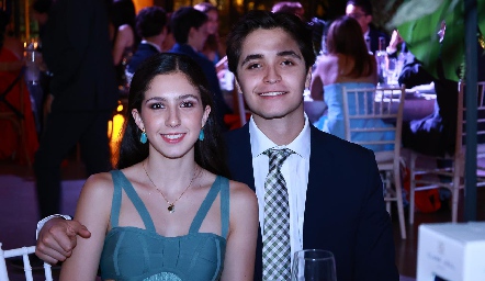  Ana Cris Almazán y Alejandro Tacea.