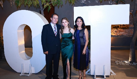  Rocío Limón, Ana Ro Tirado y Alejandro Tirado.