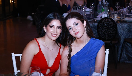  Elena Escobedo y Camila del Río.