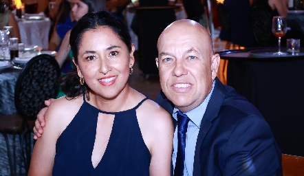  Fernando Rivera y Dulce Ramírez.