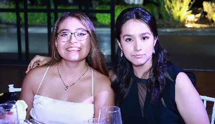  Alejandra Moreno y Sofía Delgadillo.