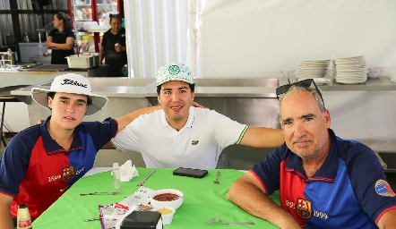  José María Raymond, Daniel de Luna y Ricardo Raymond.
