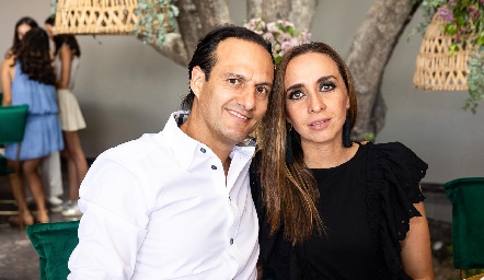  Adrián Sala y Geli Guzmán.
