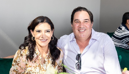  Estela Calzada y Miguel Madero.