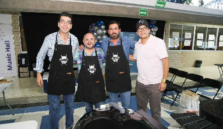 César, Israel Navarro, Sergio y Álvaro.
