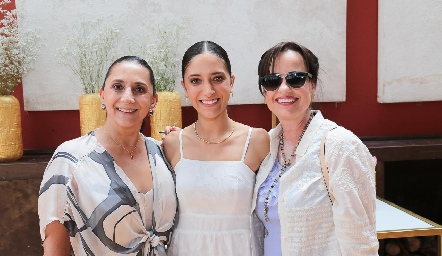  Eva Gocher, Marijó Alonso y Mari Cambeses.