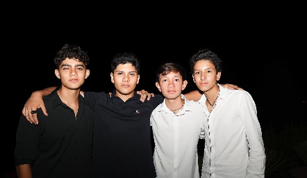  Carlos, Francisco, Andy y Andrés.